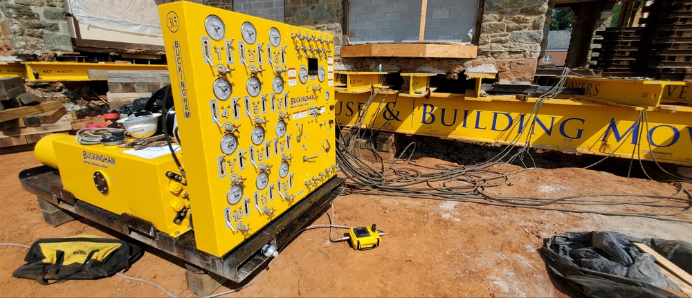 Enables crews to keep multiple smaller jobs running while maintaining large-project capability