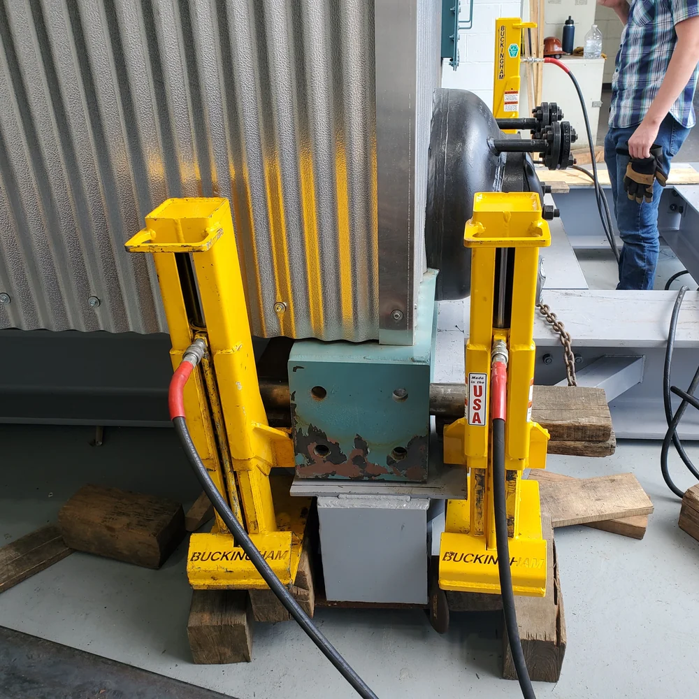 15-ton capacity per adapter