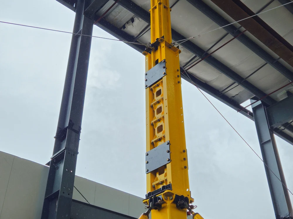The system extends 12 inches per set, allowing controlled, step-by-step lifting during elevation work.