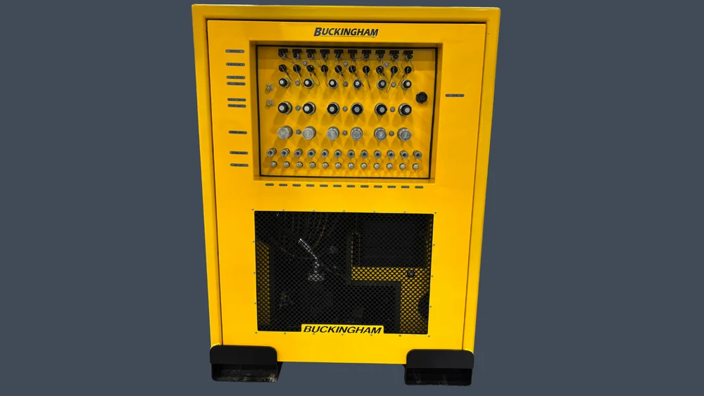 Proportional jack/steer/drive; hydrostatic drive with high-pressure relief valves and freewheel up to 50 mph; engine-mounted oil cooler; quick-connect for remote oil cooler; flat-faced quick couplers (drive); pressure-release switch