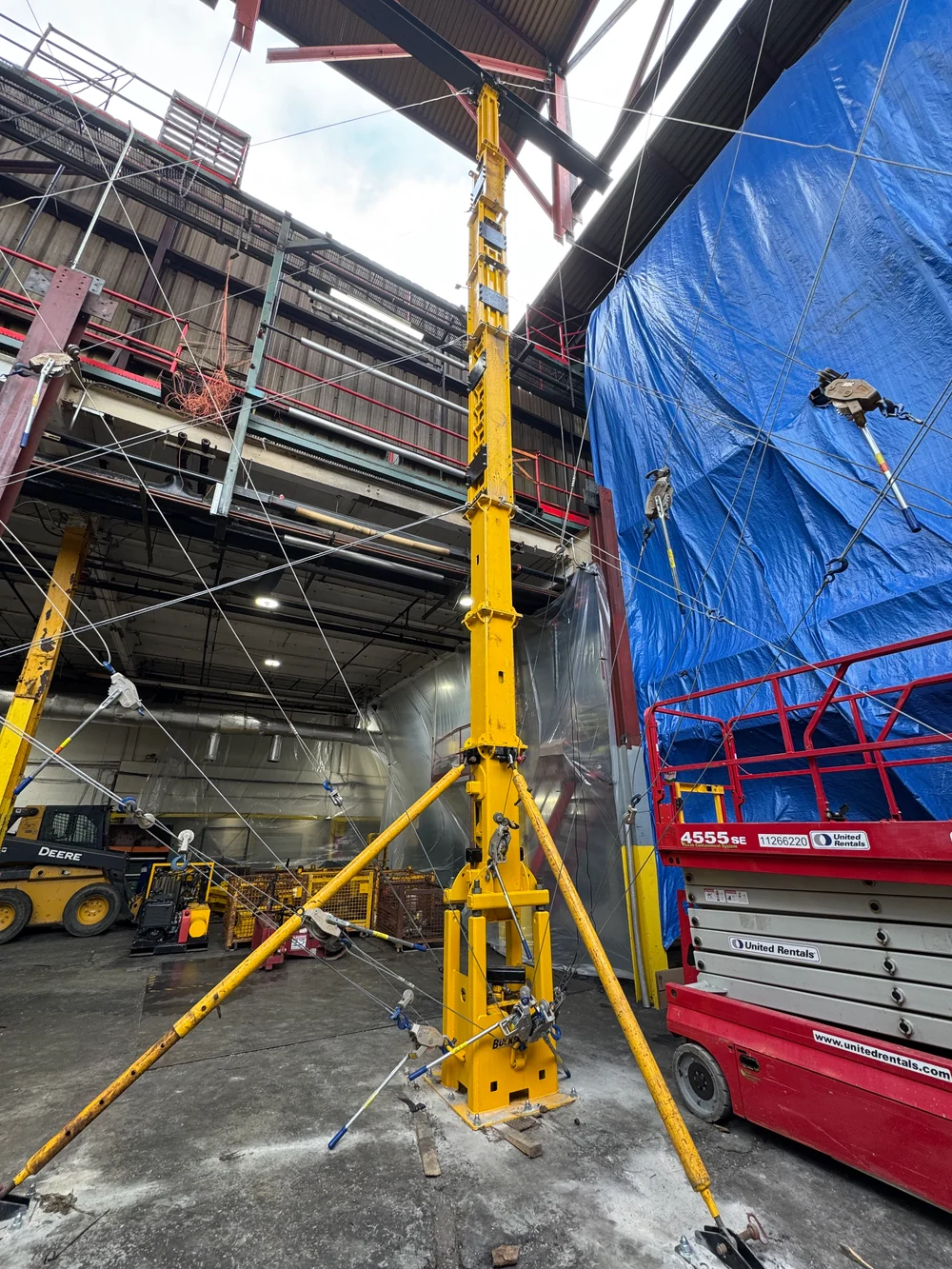 Additional column jacks can be inverted and bolted alongside to increase total lifting height for more demanding jobs.