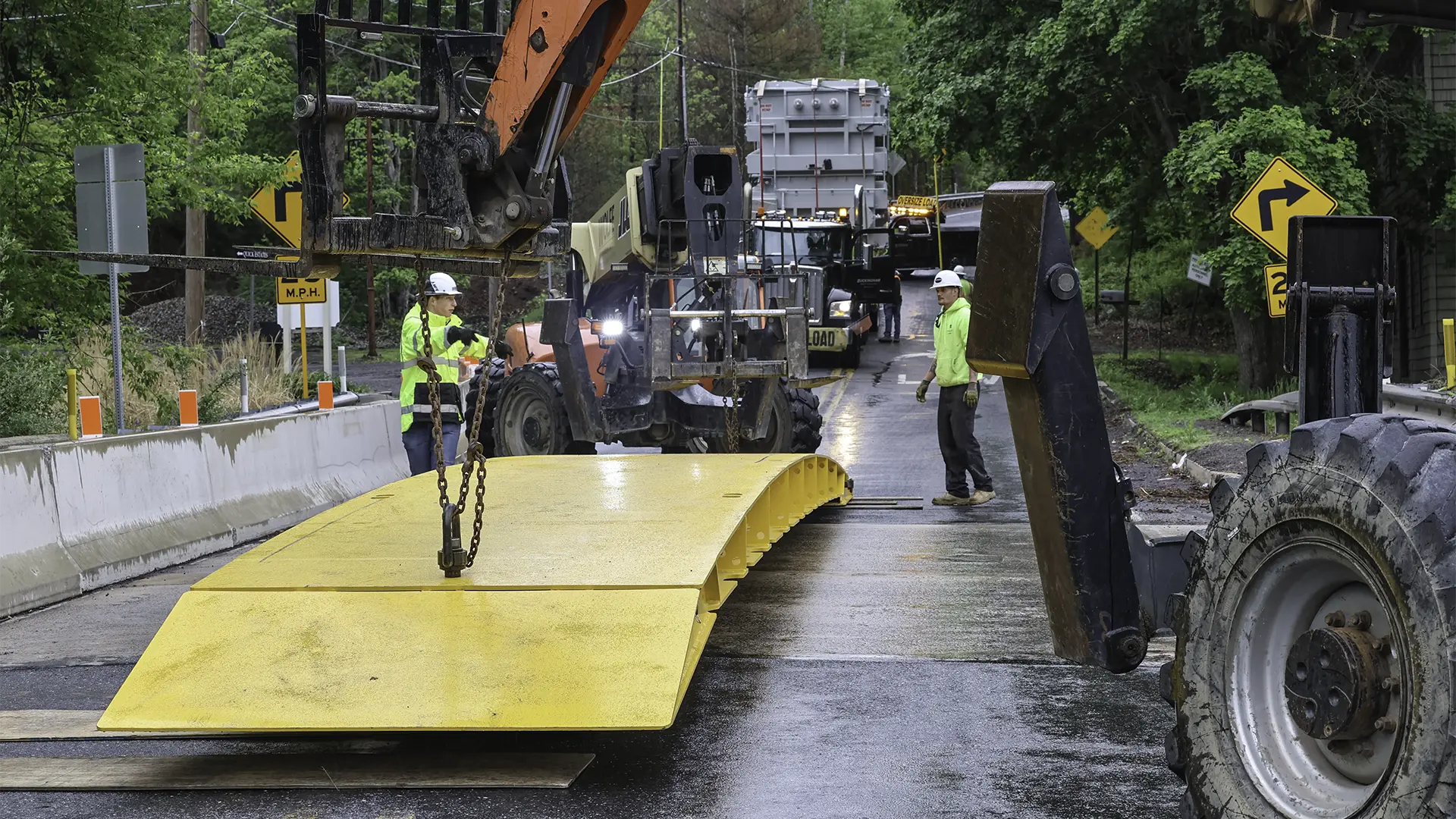 Built for rapid installation and repositioning in the field so crews can efficiently adapt routes and keep projects moving