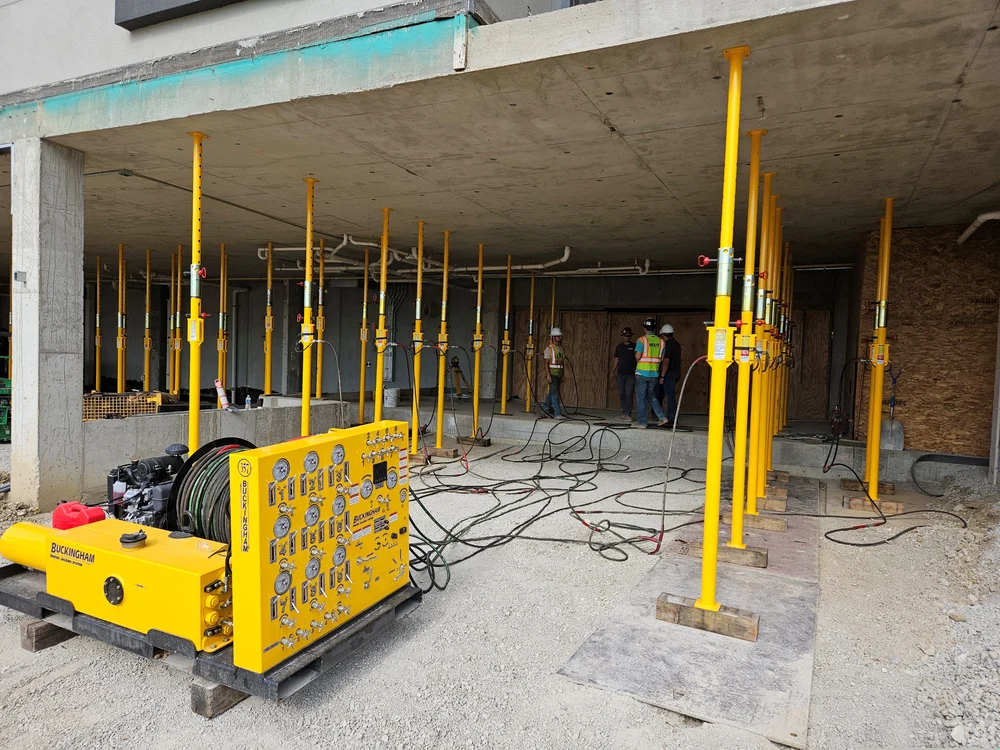 In addition to hand pump and power pump applications, Jacking-Shoring Posts can be connected to Buckingham Unified Jack Machines for unified lifting