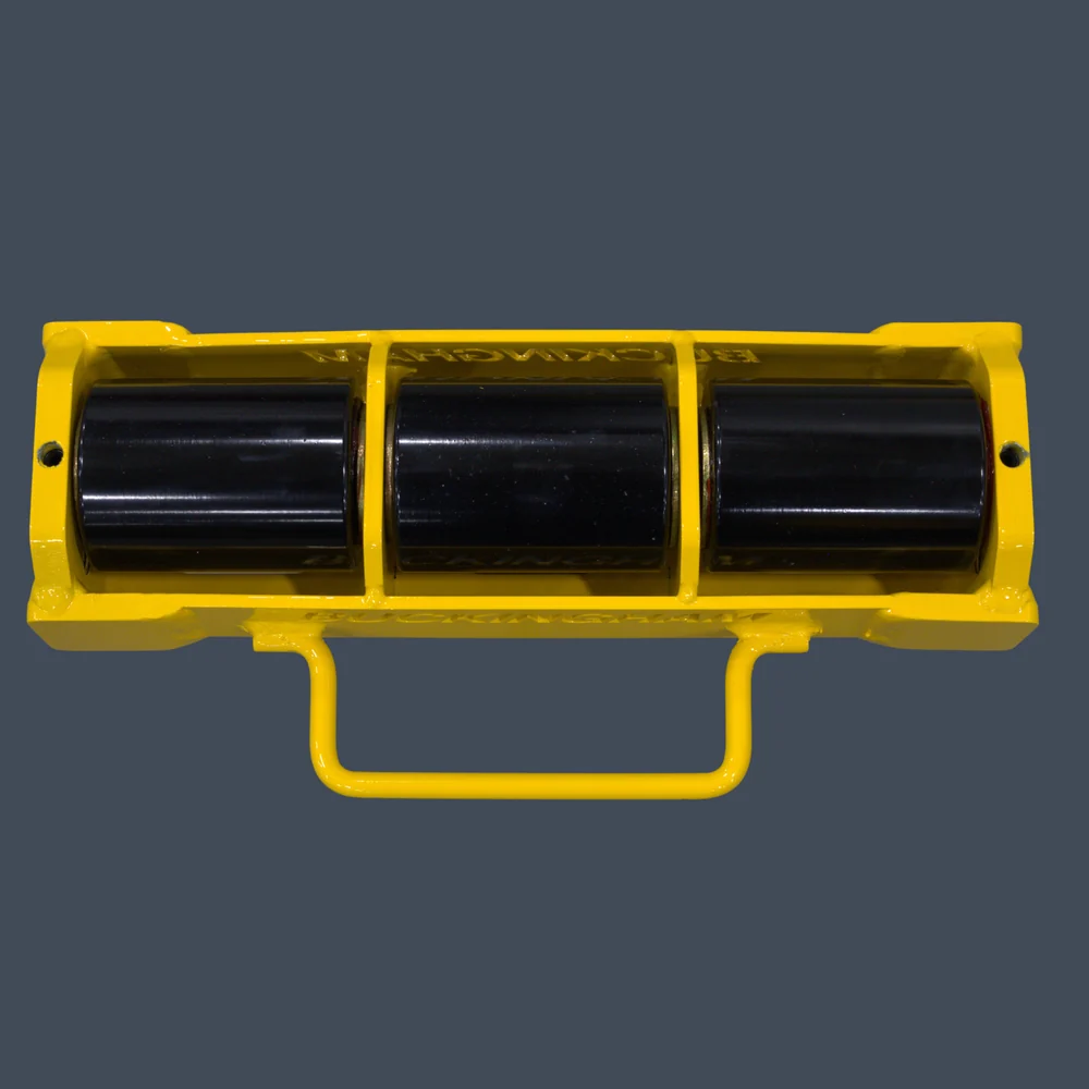 Carry handle helps maneuverability around the jobsite