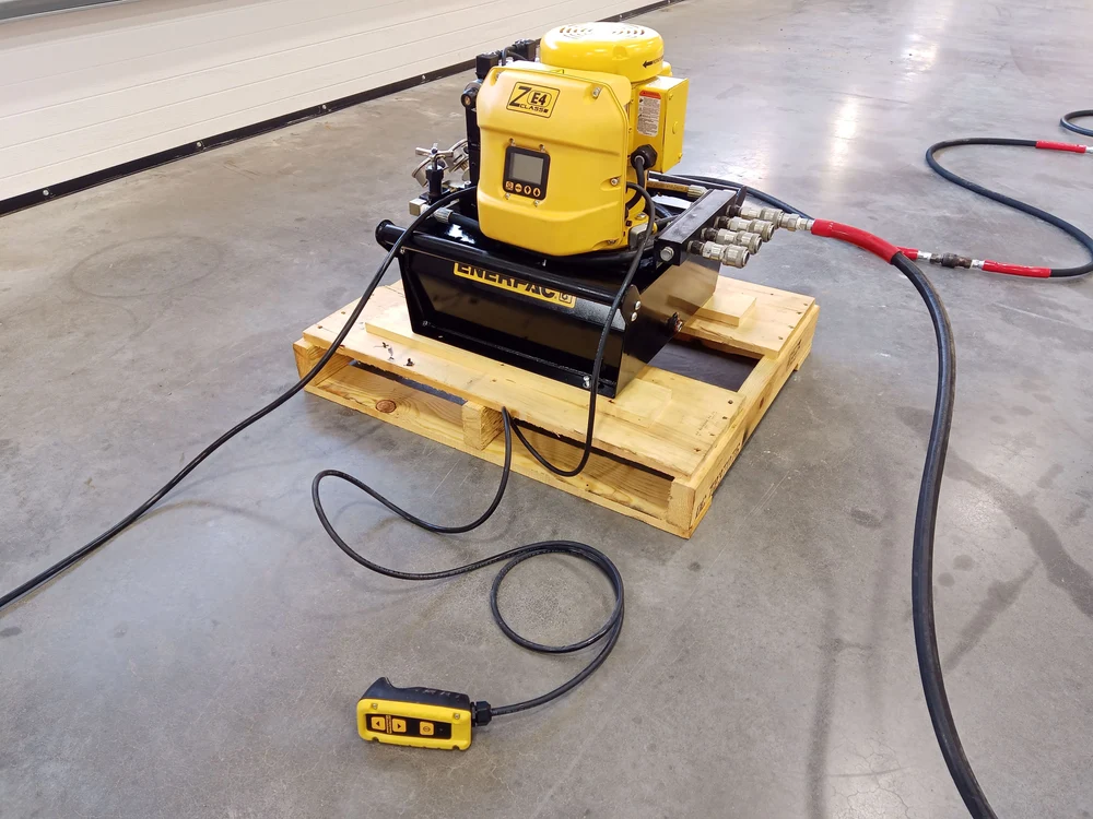 Single-phase 115 V (50/60 Hz)