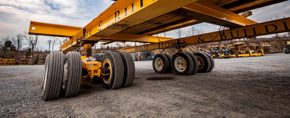 4,600-psi with 5" bore, 16" stroke lift cylinder